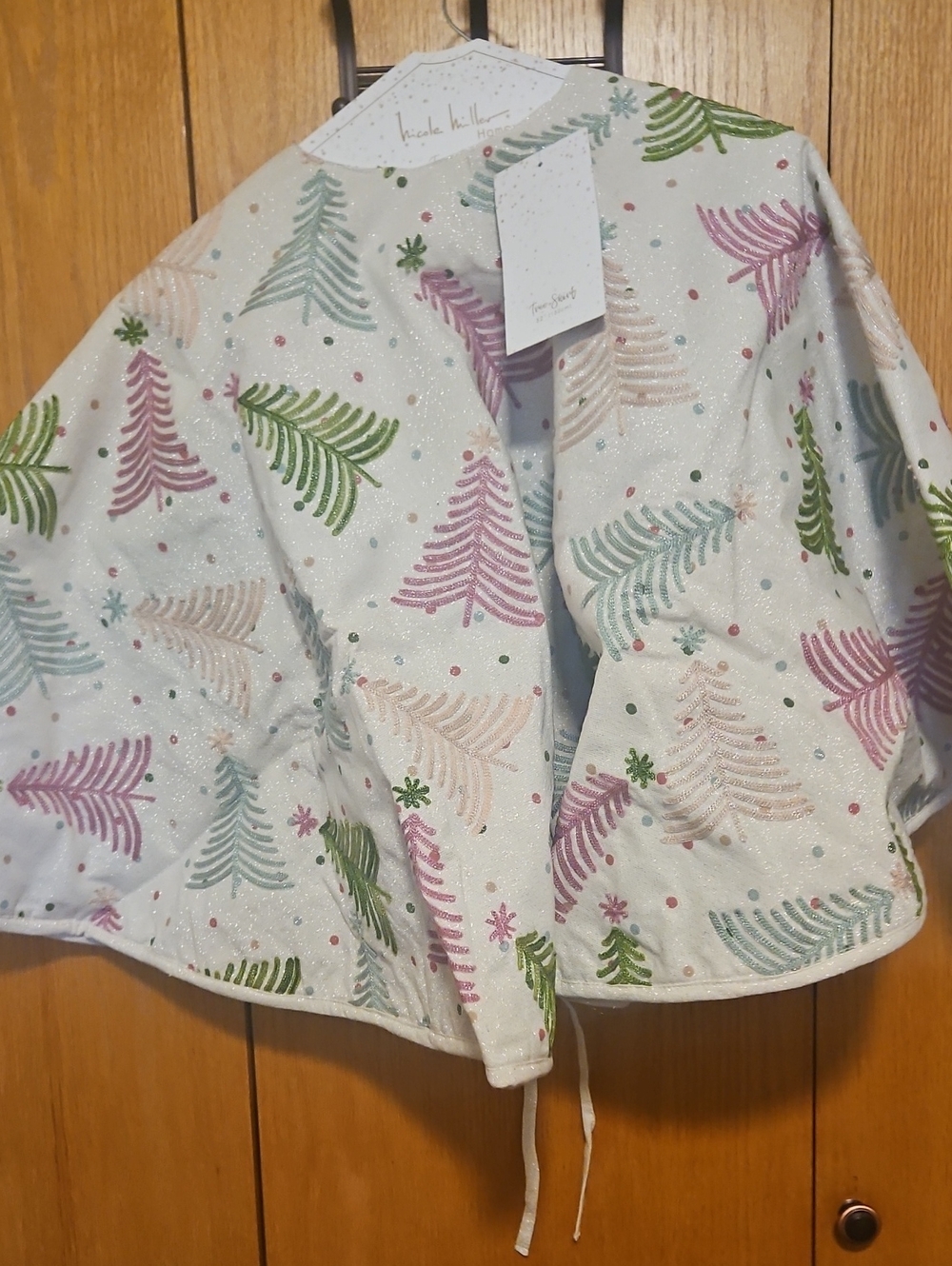 New Nicole Miller Tree Skirt